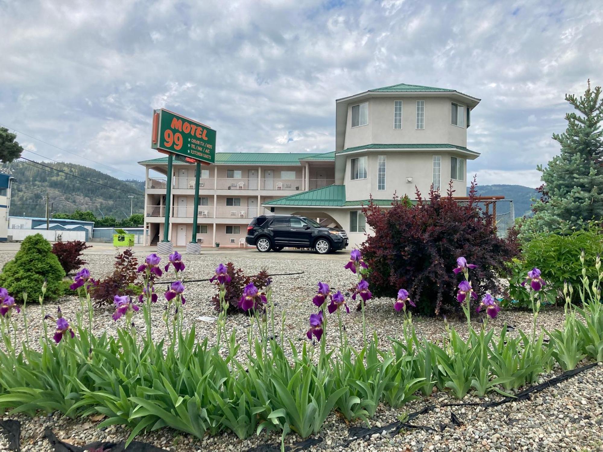 Motel 99 Grand Forks Exterior foto
