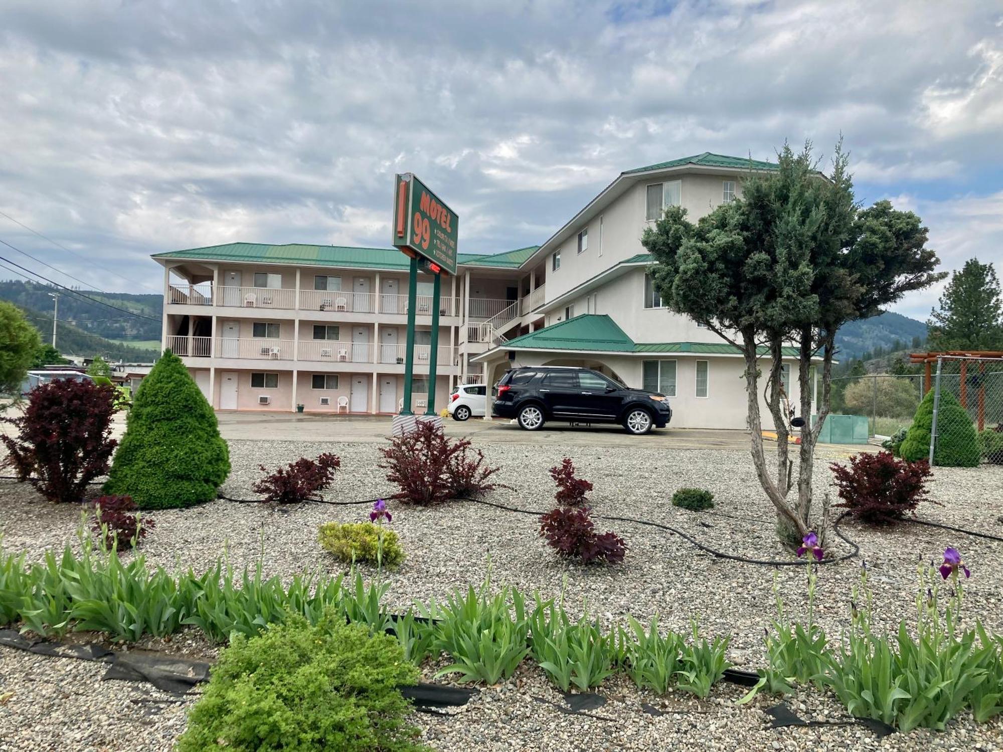 Motel 99 Grand Forks Exterior foto