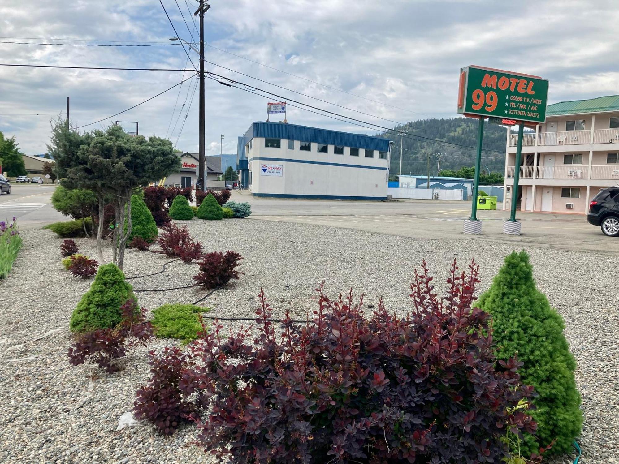 Motel 99 Grand Forks Exterior foto